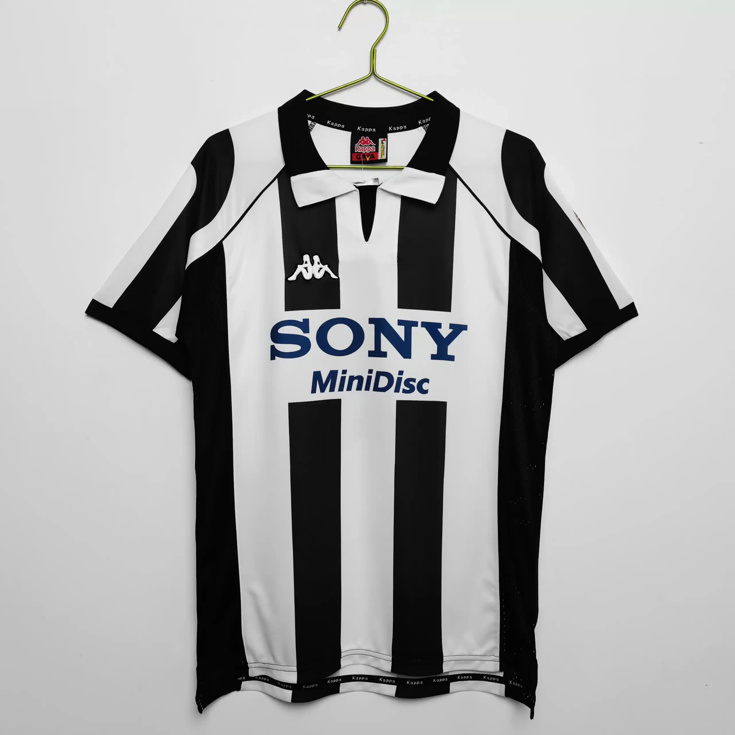 juventus-97-98-scaled-1.webp Maglia Juventus 1997 98 home Kappa