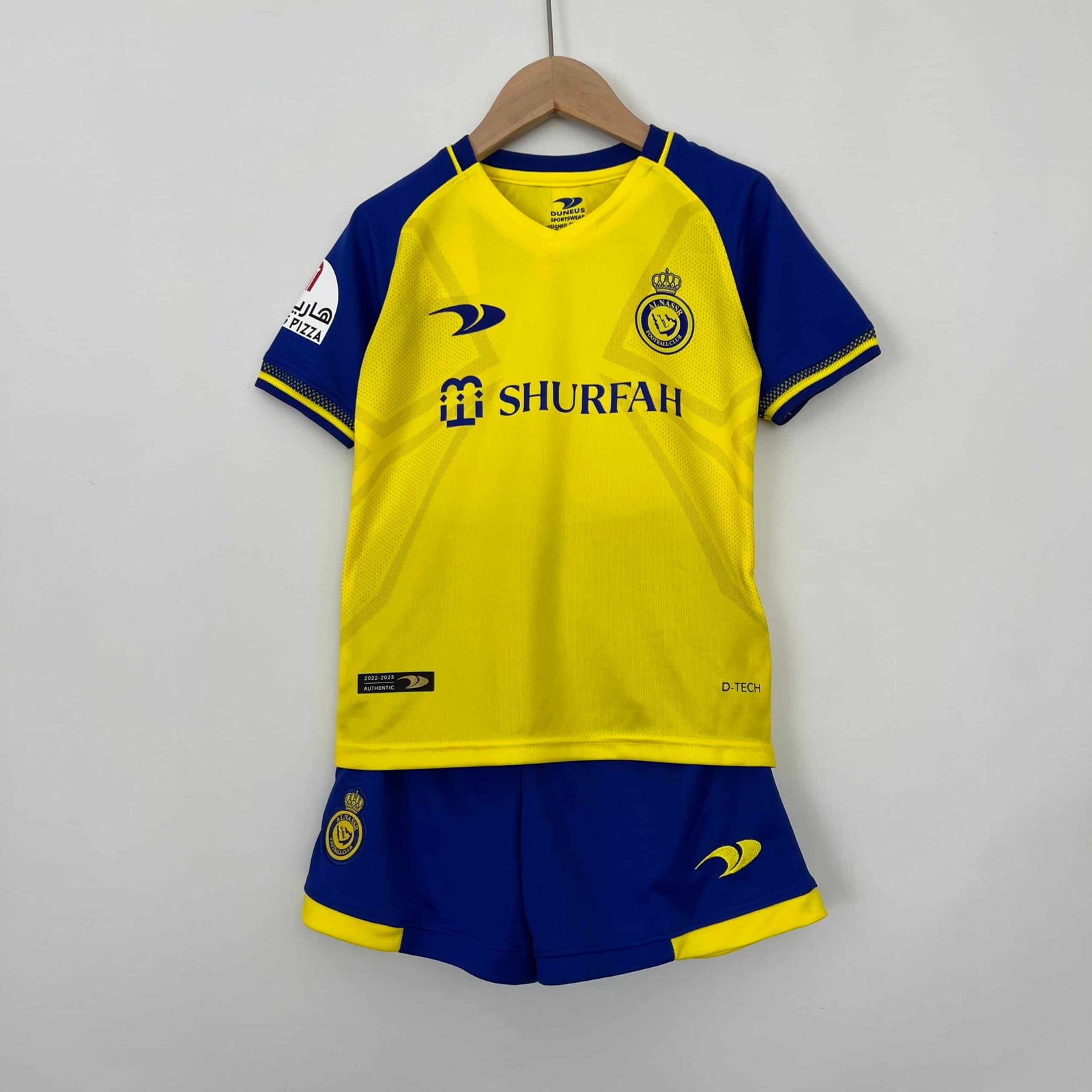 Completino-Ronaldo-Bambino-Al-Nassr-scaled-1.jpeg Completo Ronaldo Bambino Al-Nassr | Kit Calcio CR7