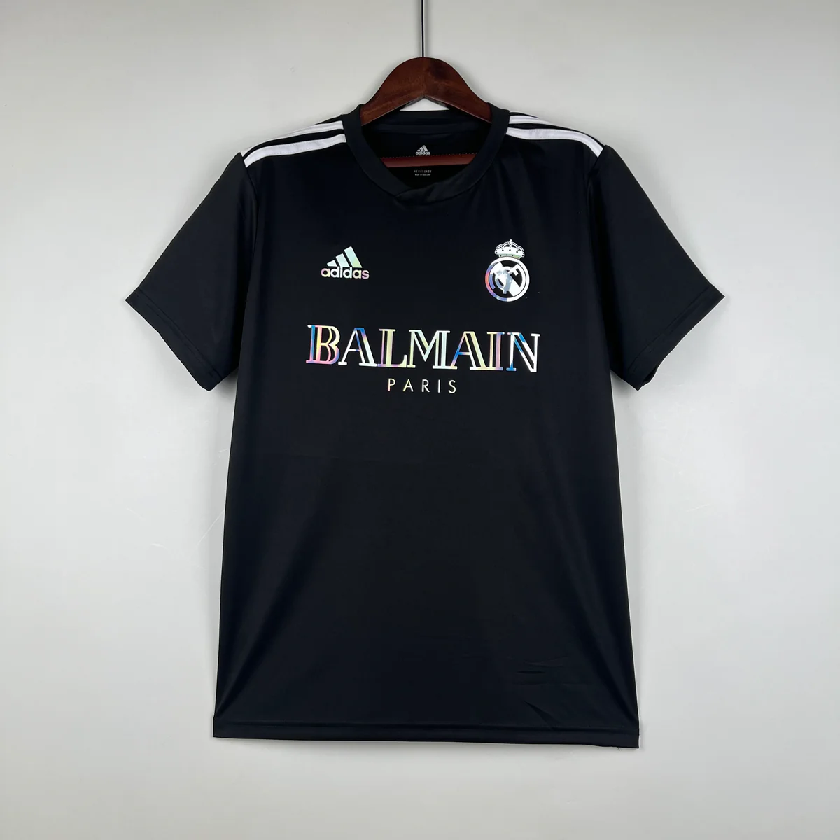 Maglia-Balmain-x-Real-Madrid.webp Maglia Balmain x Real Madrid