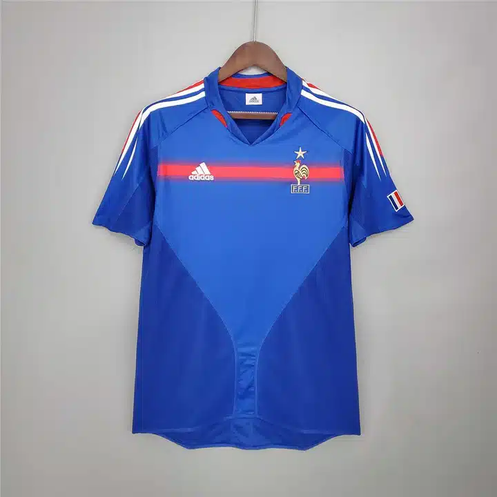 Maglia-Francia-2004-Home.webp Maglia Francia 2004 Home