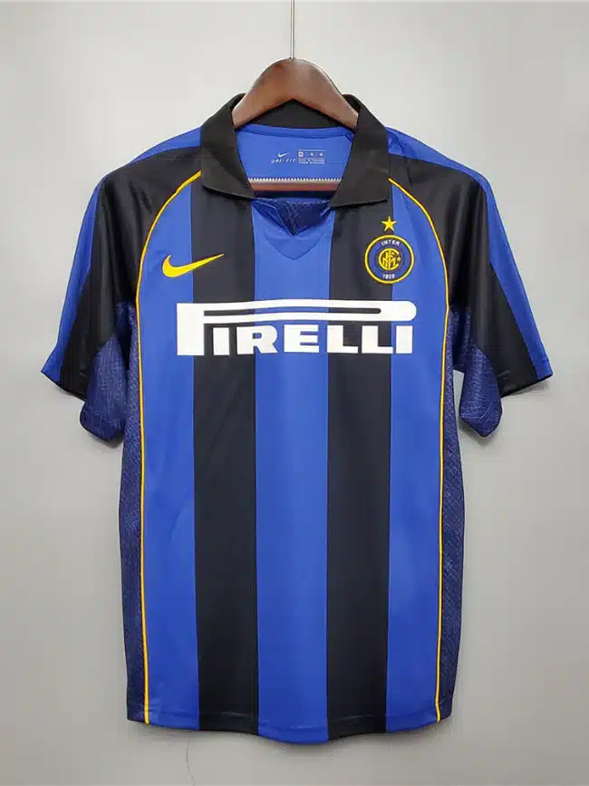 Maglia-Home-Inter-20012002.webp Maglia Home Inter 2001/2002