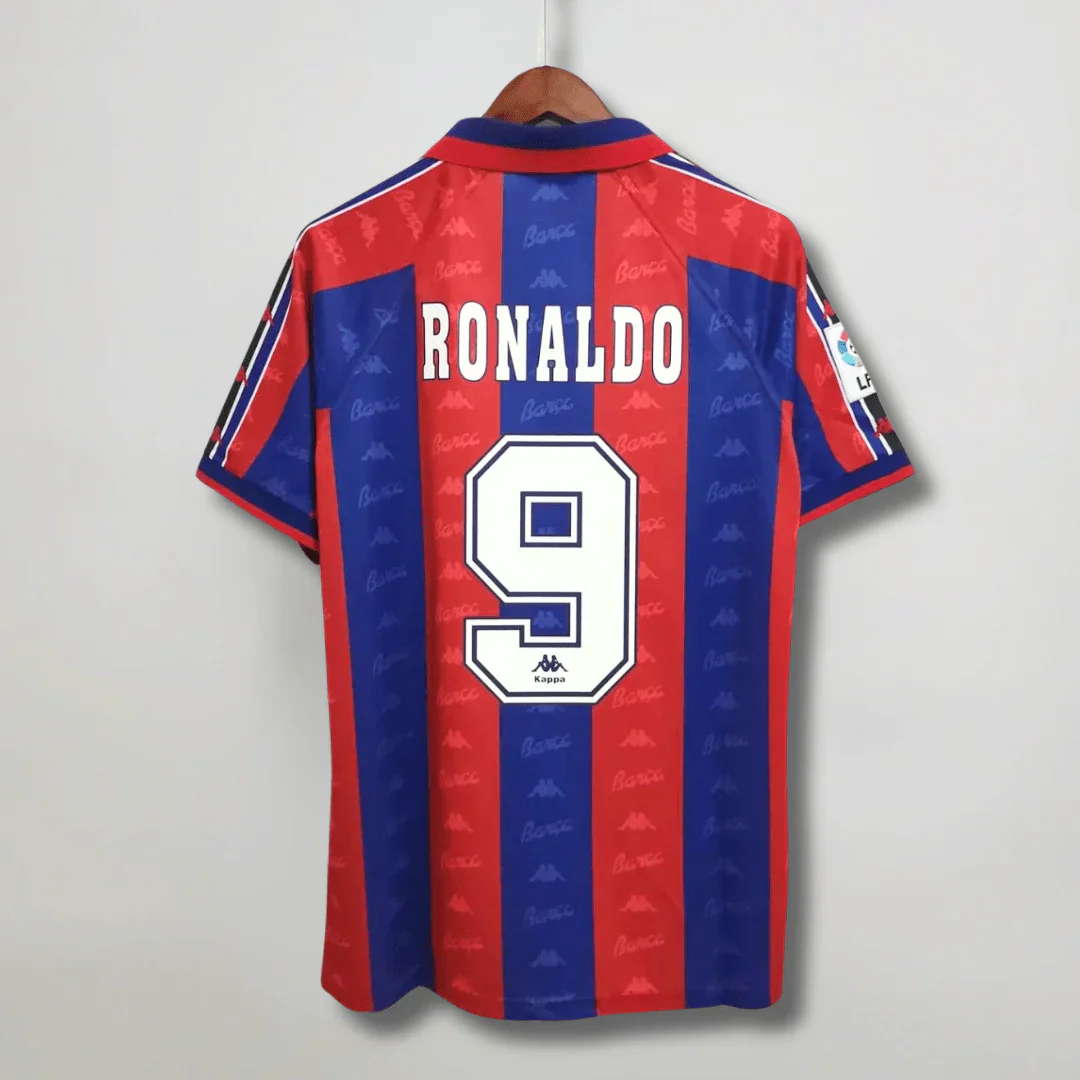 Maglia-Ronaldo-Barcellona-Home-1996-97-posteriore.webp Maglia Ronaldo Barcellona Home 1996/97