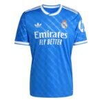Terza maglia Real Madrid 2025/26 azzurra